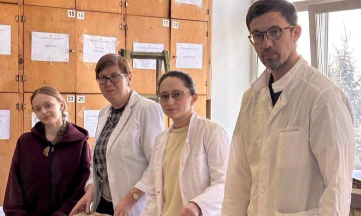 Спасти убежища растений: как проект «Омский гербарий 2.0: для науки и общества» защитит исчезающие омские степи