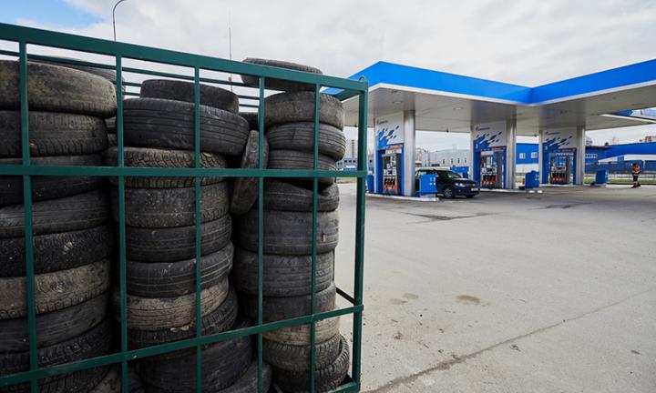 Автолюбители смогут бесплатно и легально сдать использованные шины