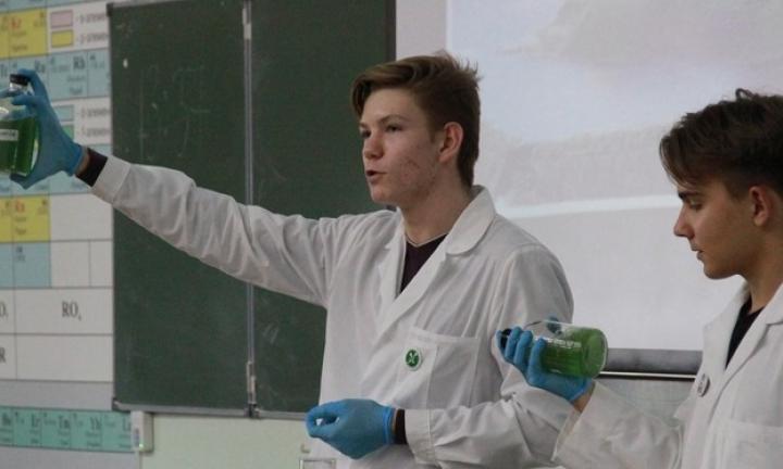 Студенческие исследования международного уровня: бакалавр ОмГУ в журнале Russian Journal of Inorganic Chemistry