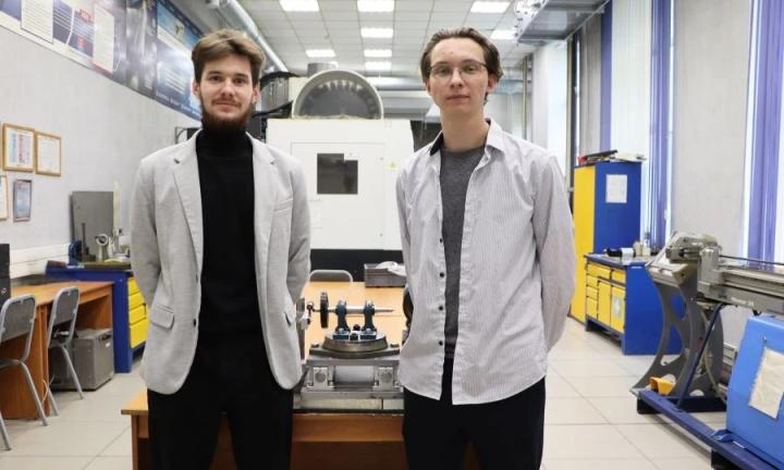 Омские политехники разработали станок для реновации режущих пластин