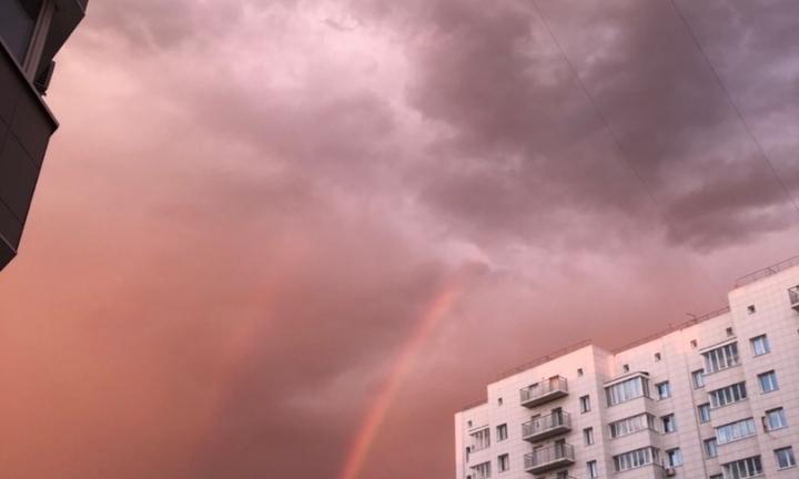 Закаты, «Беднотаун», кудрявые пеликаны: омичи о главных причинах посетить 55-й регион