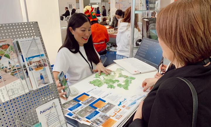 ТИЦ выпустил путеводитель с новыми туристическими маршрутами по Омской области