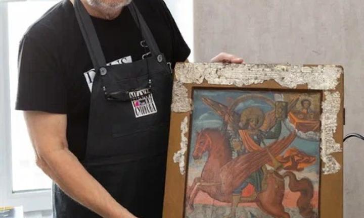 Настоящий детектив. Прямо сейчас выясняют судьбу иконы, ставшей прообразом омского знамени Ермака