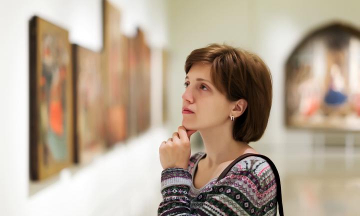 Пейзажи, в которые легко «провалиться»: выставка к 100-летию со дня рождения художника Алексея Сапожникова