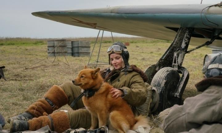 Актриса Омского драмтеатра снялась с Безруковым в фильме, равняющемся на «Дюнкерк»