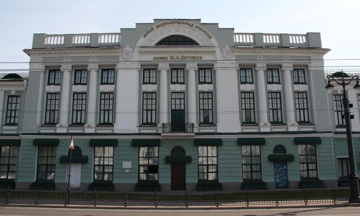 Пять девушек из педуниверситета преображают музей им. Врубеля 