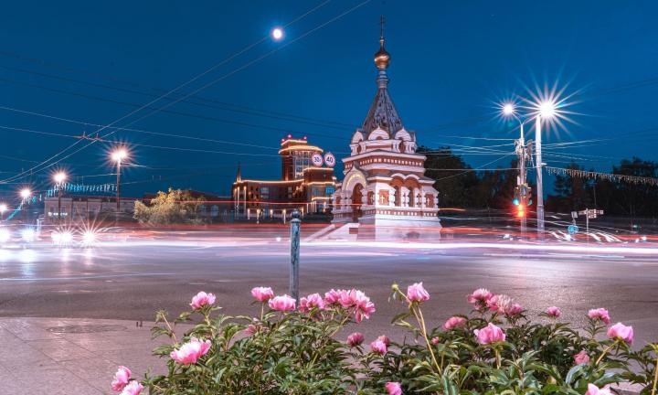 Афиша 24 — 26: День молодёжи, пленэр и дворовая распродажа