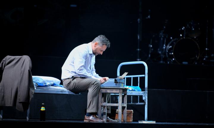 Cудьба писателя глазами Сергея Довлатова